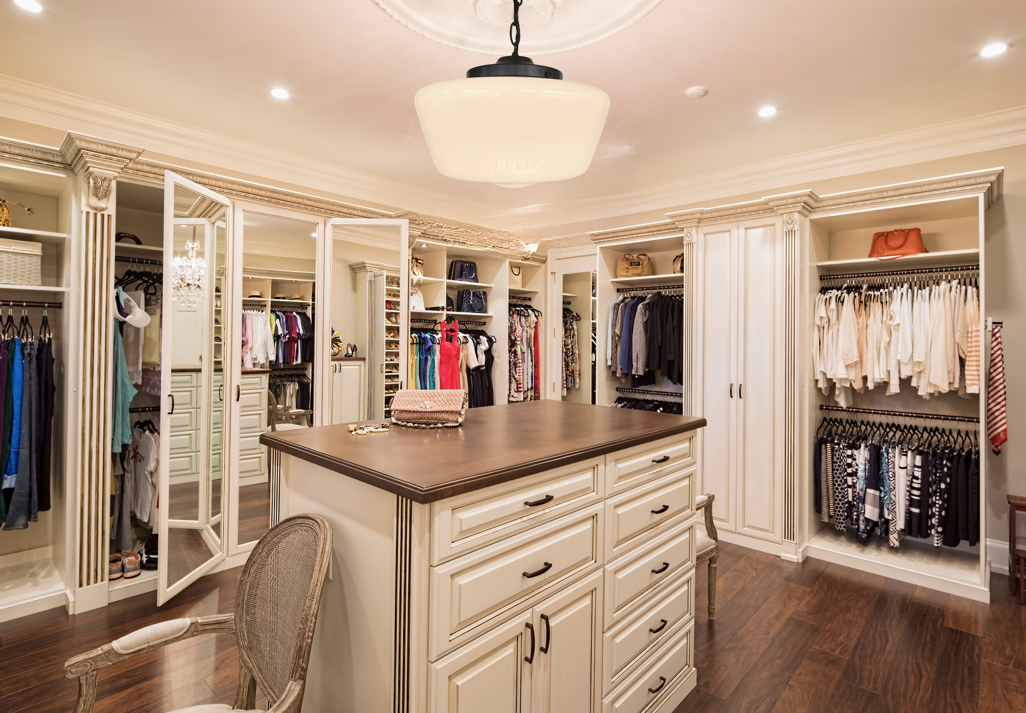 The Ultimate Guide to Creating The Closet of Your Dreams
