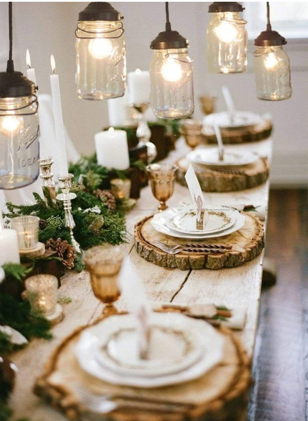 How to Choose the Best Light for Your Dining Room: Expert Tips for a Stunning, Cozy Space