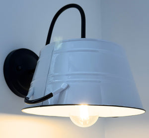 WHITE ENAMEL COUNTRY BARN WALL SCONCE