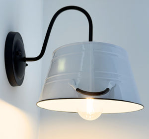 WHITE ENAMEL COUNTRY BARN WALL SCONCE