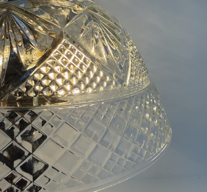 Vintage Quilt Diamond Glass Table Lamp