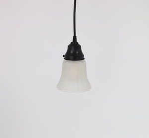 Frosted Simple Rib Scallop Edge Pendant Light