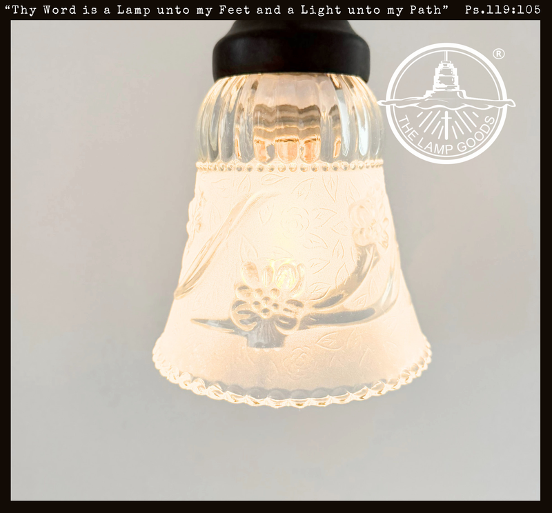 Vintage Floral Embossed Clear Rib Pendant