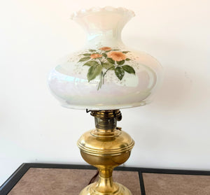 Aladdin "Gone With The Wind" Victorian Milk Glass Lamp