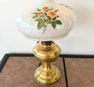 Aladdin "Gone With The Wind" Victorian Milk Glass Lamp