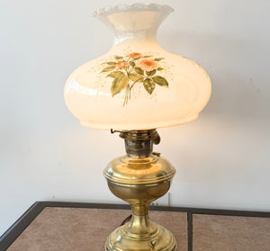Aladdin "Gone With The Wind" Victorian Milk Glass Lamp
