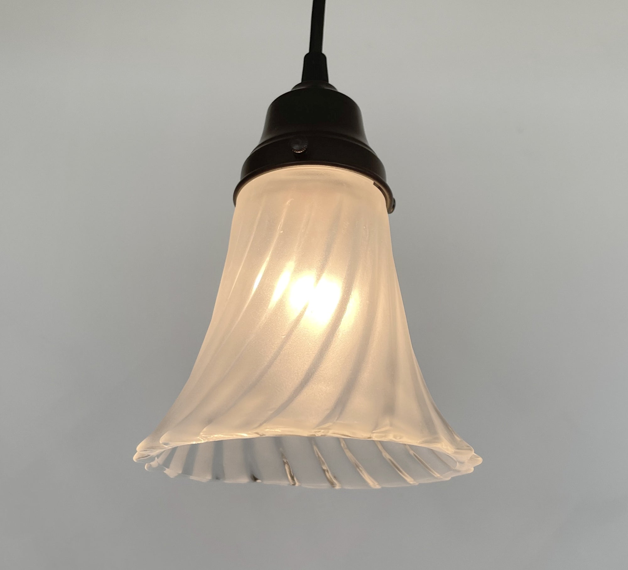 Vintage Frosted Spiral Pendant Light