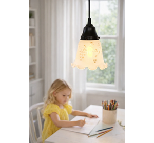 Frosted Ruffle With Berries and Leaves Pendant - The Lamp Goods