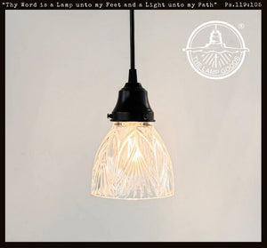 Clear Farmhouse Ribbed Shell Pendant Light | 5" Width