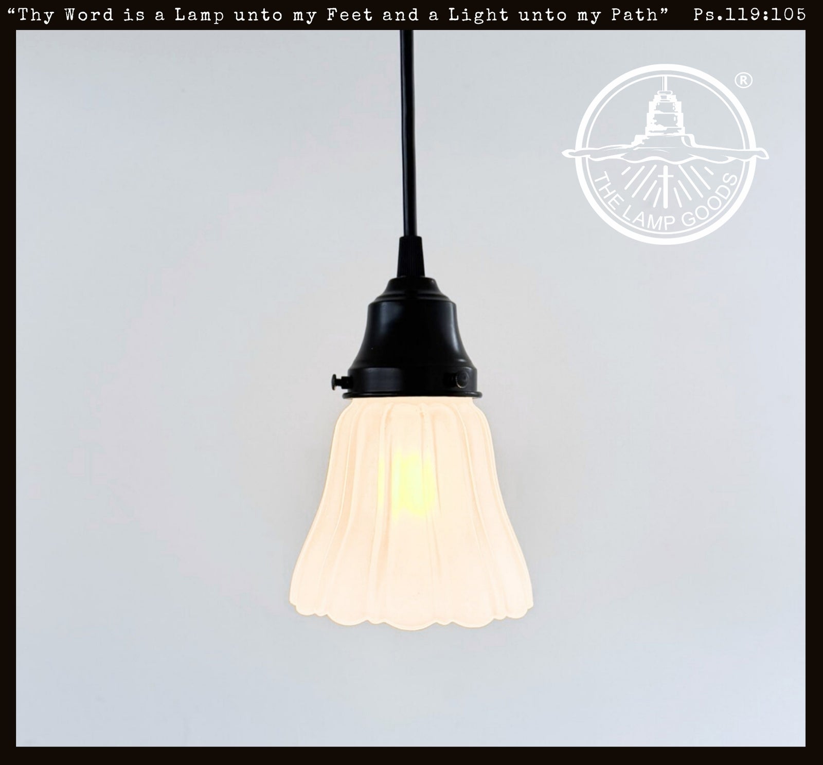 Frosted Ribbed Scalloped Edge Pendant Light | 5" Width