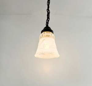 Vintage Floral Embossed Clear Rib Pendant