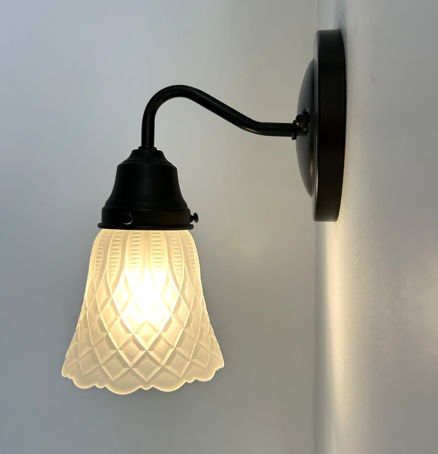 Frosted Diamond Quilted Glass Wall Sconce